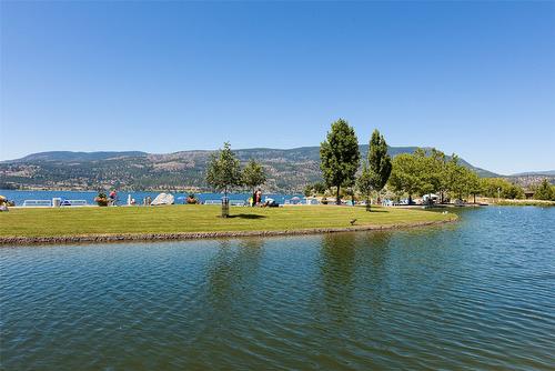 606-1152 Sunset Drive, Kelowna, BC - Outdoor With Body Of Water With View