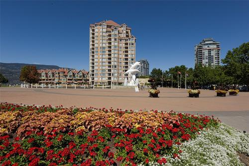 606-1152 Sunset Drive, Kelowna, BC - Outdoor