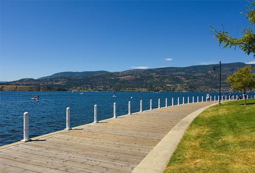 606-1152 Sunset Drive, Kelowna, BC - Outdoor With Body Of Water With View