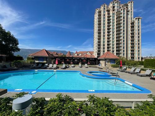 606-1152 Sunset Drive, Kelowna, BC - Outdoor With In Ground Pool