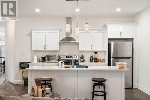 514 Water Road, Amherstburg, ON - Indoor Photo Showing Kitchen With Upgraded Kitchen