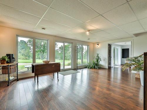 Salle familiale - 2060 Côte St-Victor, Papineauville, QC 