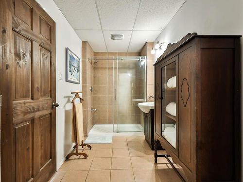 Salle de bains - 2060 Côte St-Victor, Papineauville, QC 