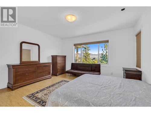 157 Terrace Hill Place, Kelowna, BC - Indoor Photo Showing Bedroom