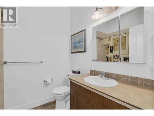 157 Terrace Hill Place, Kelowna, BC - Indoor Photo Showing Bathroom