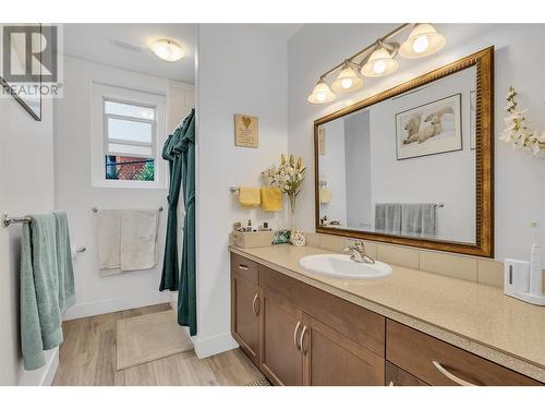 157 Terrace Hill Place, Kelowna, BC - Indoor Photo Showing Bathroom