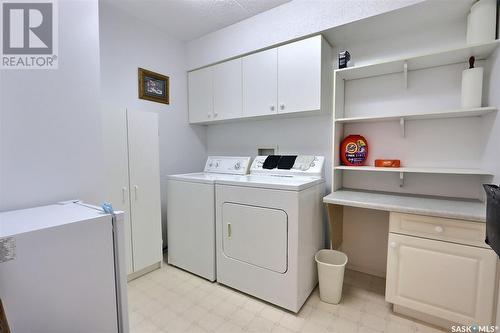 305 2501 1St Avenue W, Prince Albert, SK - Indoor Photo Showing Laundry Room