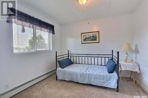 305 2501 1St Avenue W, Prince Albert, SK - Indoor Photo Showing Bedroom