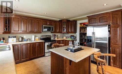 15 Everest Street, Paradise, NL - Indoor Photo Showing Kitchen