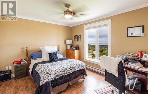 15 Everest Street, Paradise, NL - Indoor Photo Showing Bedroom