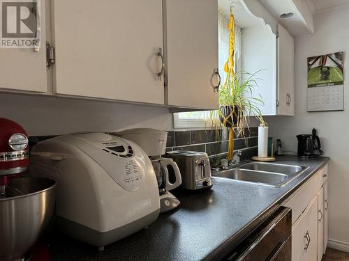 5 Drong Hill, Twillingate, NL - Indoor Photo Showing Kitchen With Double Sink