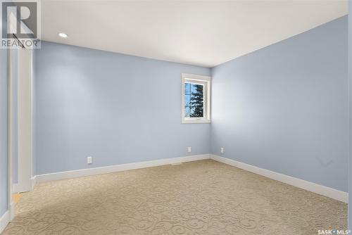 27 Federal Drive, White City, SK - Indoor Photo Showing Other Room