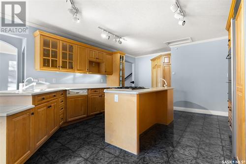 27 Federal Drive, White City, SK - Indoor Photo Showing Kitchen