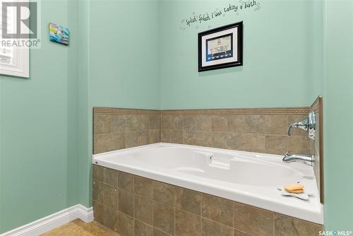 4981 Wright Road, Regina, SK - Indoor Photo Showing Bathroom