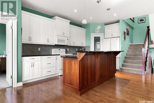 4981 Wright Road, Regina, SK - Indoor Photo Showing Kitchen