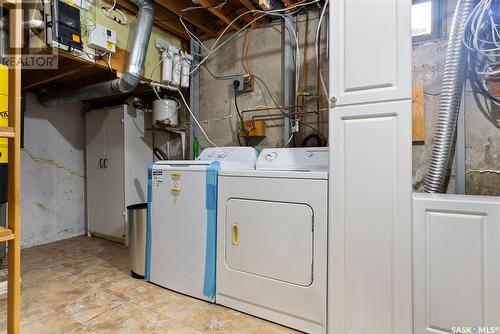 410 Palliser Street, Regina, SK - Indoor Photo Showing Laundry Room