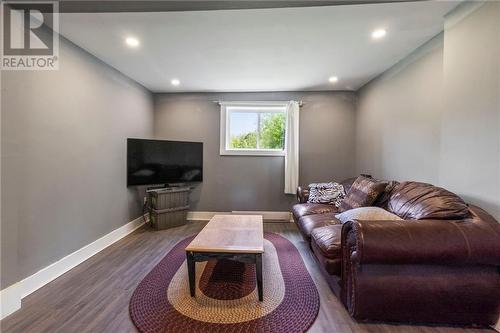 5431 Route 134, Dundas, NB - Indoor Photo Showing Living Room