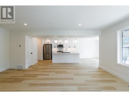 1407 Crease  Avenue, Nelson, BC - Indoor Photo Showing Kitchen