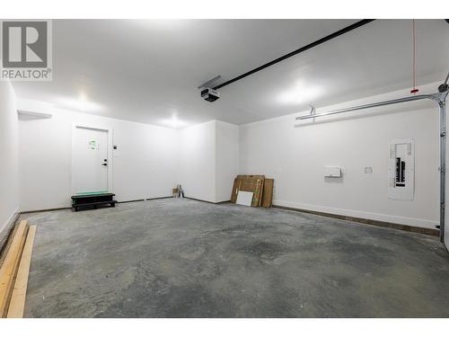 1407 Crease  Avenue, Nelson, BC - Indoor Photo Showing Garage