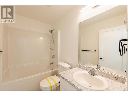 1407 Crease  Avenue, Nelson, BC - Indoor Photo Showing Bathroom