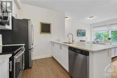 192 Forward Avenue Unit#D, Ottawa, ON - Indoor Photo Showing Kitchen With Stainless Steel Kitchen