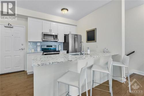 192 Forward Avenue Unit#D, Ottawa, ON - Indoor Photo Showing Kitchen With Stainless Steel Kitchen With Upgraded Kitchen