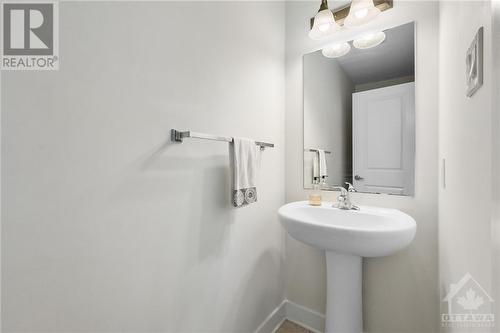 192 Forward Avenue Unit#D, Ottawa, ON - Indoor Photo Showing Bathroom