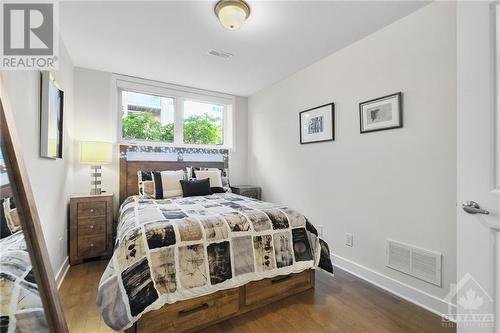 192 Forward Avenue Unit#D, Ottawa, ON - Indoor Photo Showing Bedroom