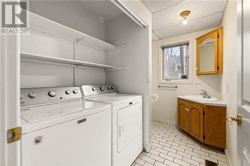 161 Chatellerault, Shediac, NB - Indoor Photo Showing Laundry Room