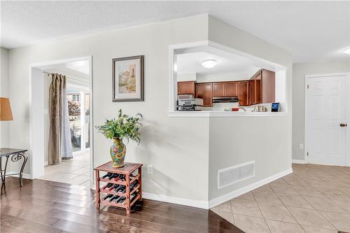 4083 Gunby Crescent, Burlington, ON - Indoor