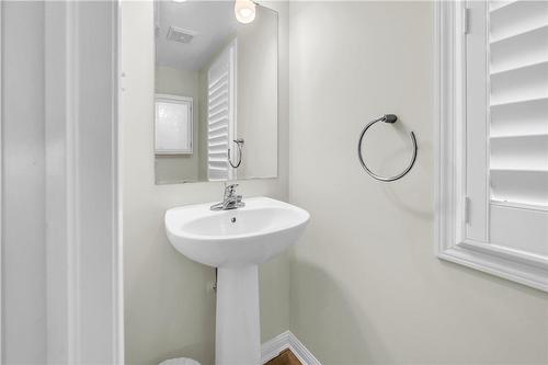 4083 Gunby Crescent, Burlington, ON - Indoor Photo Showing Bathroom