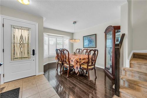 4083 Gunby Crescent, Burlington, ON - Indoor Photo Showing Dining Room