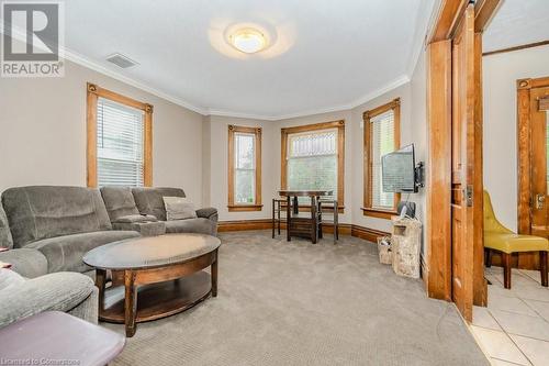 3212 Roseville Road, Roseville, ON - Indoor Photo Showing Living Room