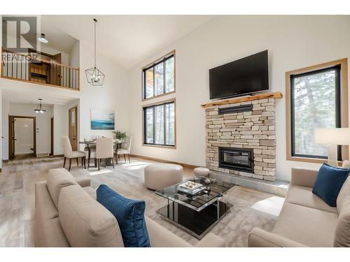 6674 Wardner-Kikomun Road Unit# 10, Wardner, BC - Indoor Photo Showing Living Room With Fireplace