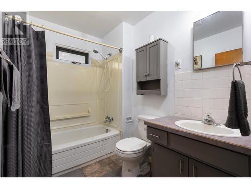 315 6Th  Street, Cranbrook, BC - Indoor Photo Showing Bathroom