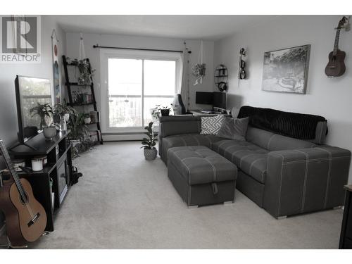 305 10216 102 Avenue, Fort St. John, BC - Indoor Photo Showing Living Room