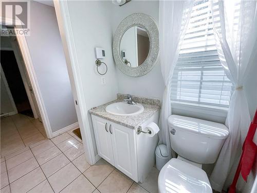 64 Mcandrew Street, Moncton, NB - Indoor Photo Showing Bathroom