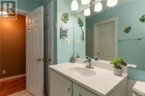 82 Harbary Terrace, Saint John, NB - Indoor Photo Showing Bathroom