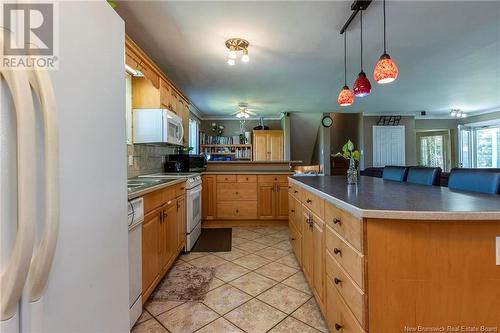 82 Harbary Terrace, Saint John, NB - Indoor Photo Showing Kitchen