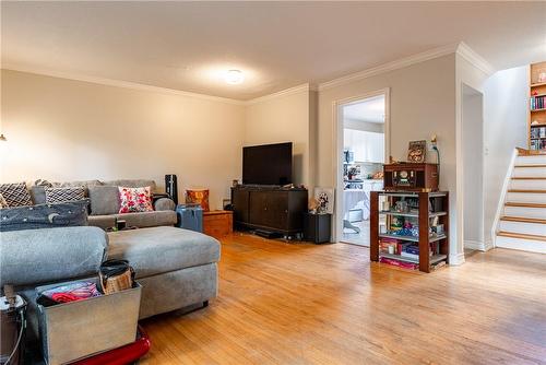 121 Ripley Court|Unit #9, Oakville, ON - Indoor Photo Showing Living Room