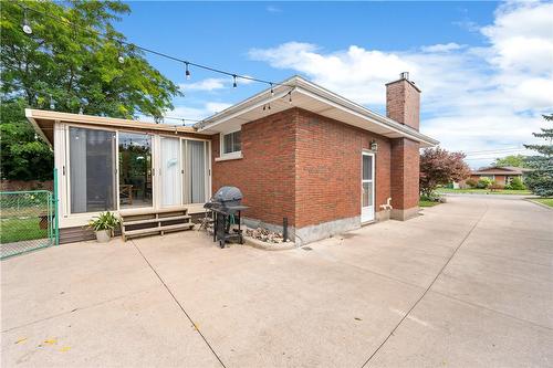 3085 Kingswood Crescent, Niagara Falls, ON - Outdoor With Exterior