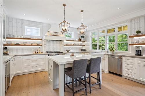 621 Hurd Avenue, Burlington, ON - Indoor Photo Showing Kitchen With Upgraded Kitchen