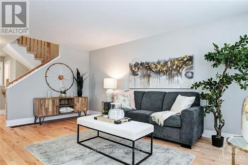 93 Darquise Street, Clarence-Rockland, ON - Indoor Photo Showing Living Room