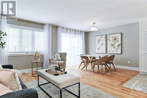 93 Darquise Street, Clarence-Rockland, ON - Indoor Photo Showing Living Room