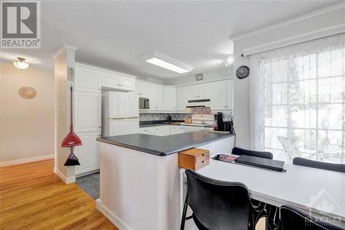 1479 Bradshaw Crescent, Ottawa, ON - Indoor Photo Showing Kitchen