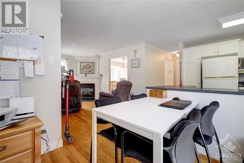 1479 Bradshaw Crescent, Ottawa, ON - Indoor Photo Showing Kitchen