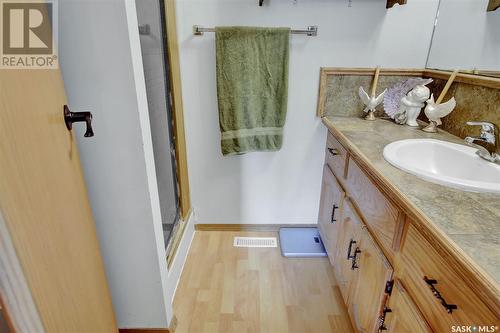 46 Willow Crescent, Fort Qu'Appelle, SK - Indoor Photo Showing Bathroom