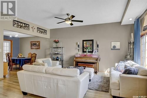 46 Willow Crescent, Fort Qu'Appelle, SK - Indoor Photo Showing Living Room