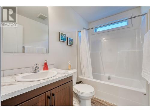 1149 Maple Street, Okanagan Falls, BC - Indoor Photo Showing Bathroom