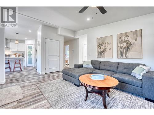 1149 Maple Street, Okanagan Falls, BC - Indoor Photo Showing Living Room